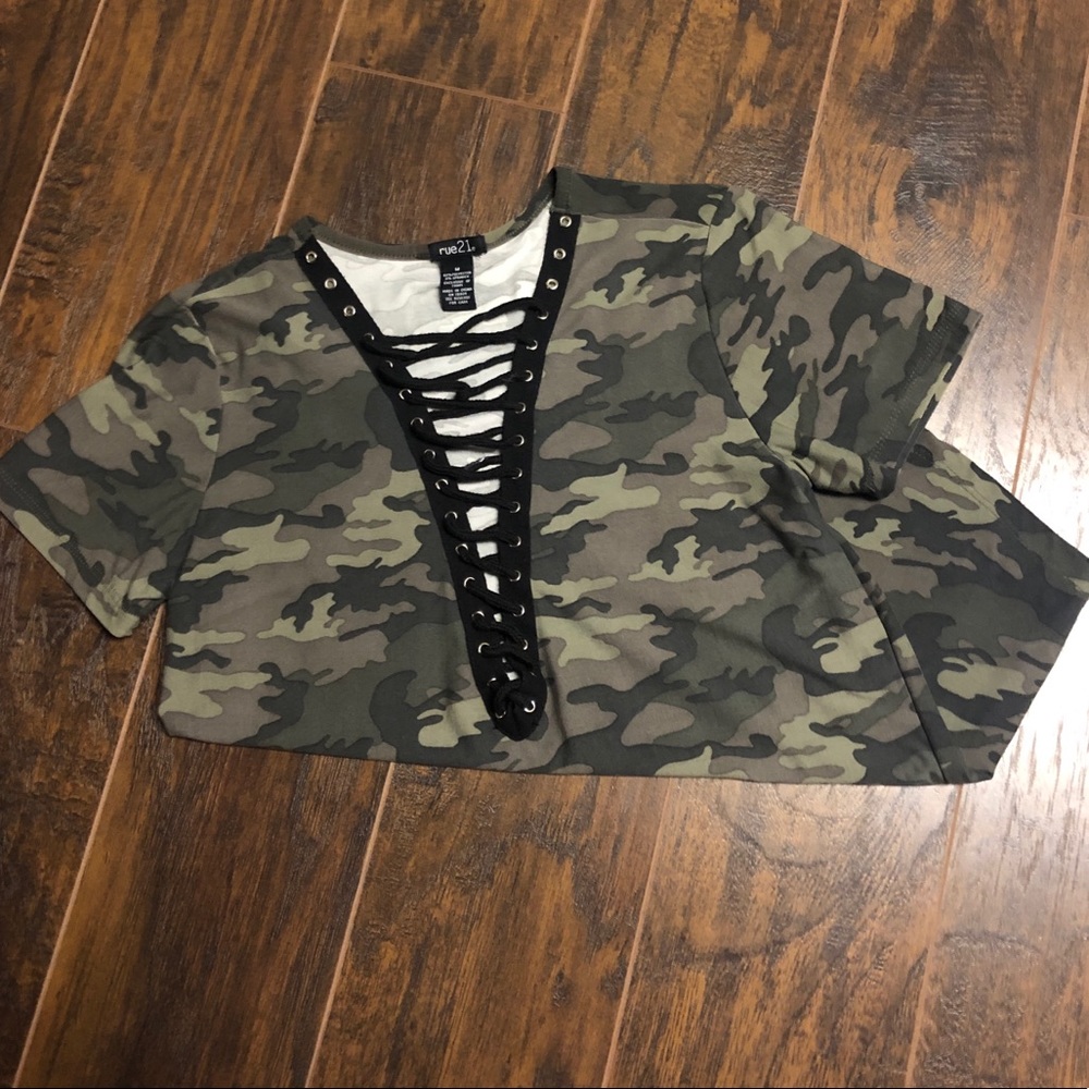 Camo lace up t-shirt